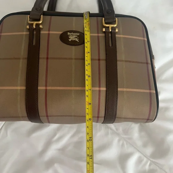 Burberrys Boston bag with Gold Accents - Picture 2 of 16